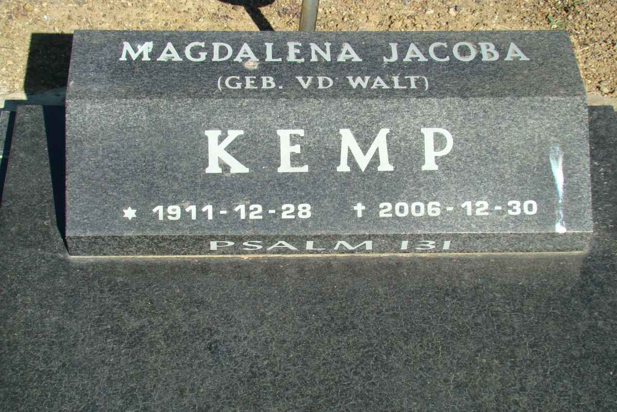 KEMP Magdalena Jacoba nee VD WALT  1911-2006