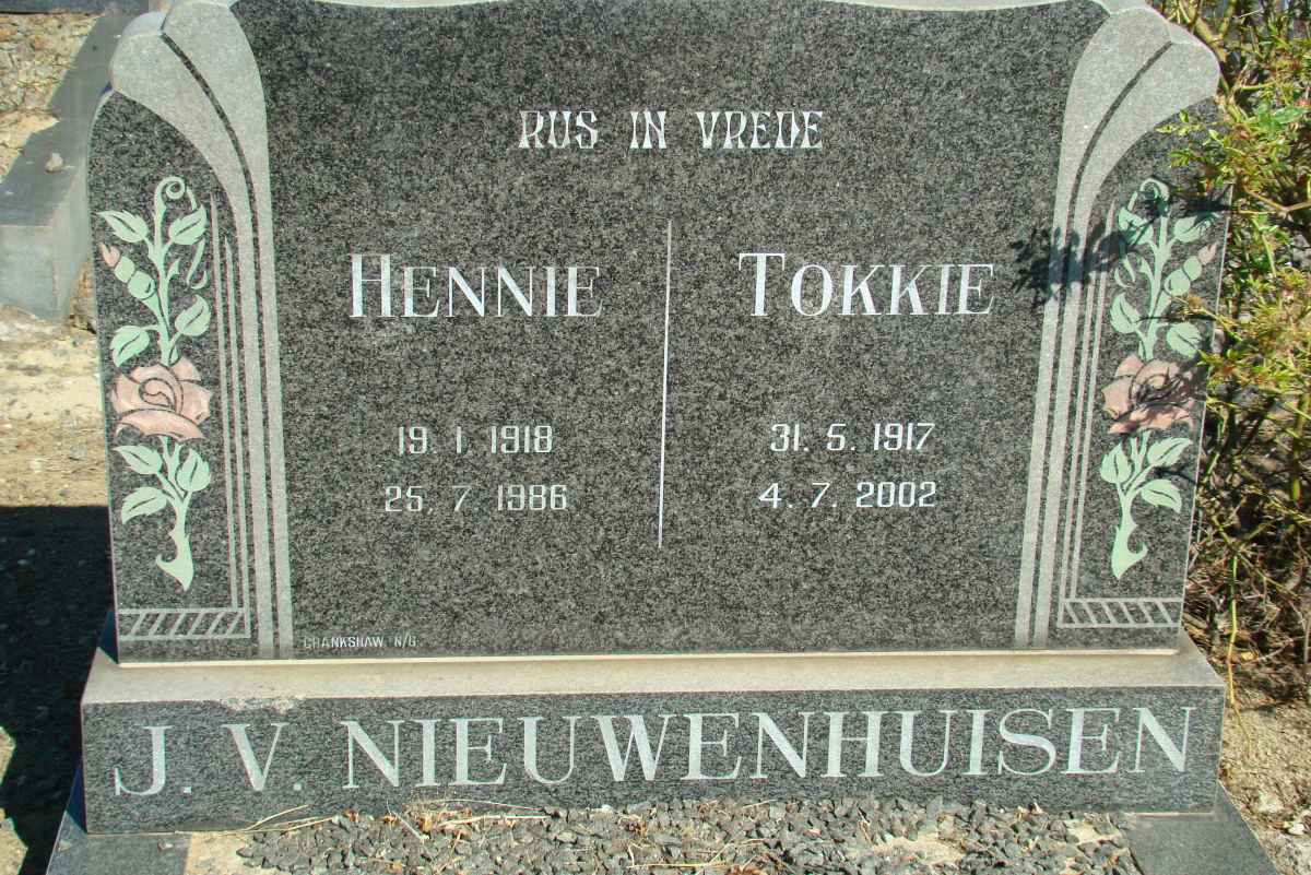 NIEUWENHUISEN Hennie, J.v. 1918-1986 &amp; Tokkie 1917-2002