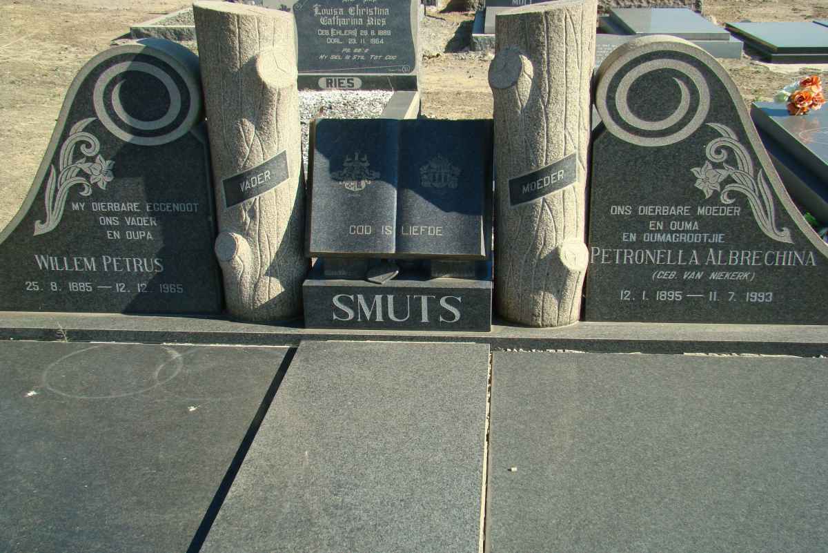 SMUTS Willem Petrus 1885-1965 &amp; Petronella Albrechina VAN NIEKERK 1895-1993
