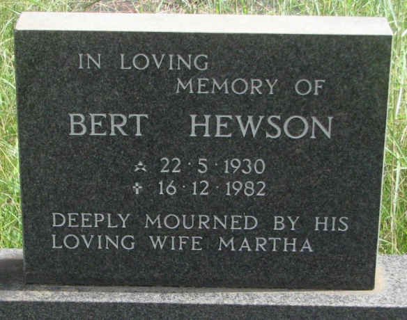 HEWSON Bert 1930-1982