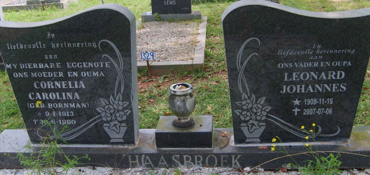 HAASBROEK Leonard Johannes 1909-2007 &amp; Cornelia Carolina BORNMAN 1913-1980