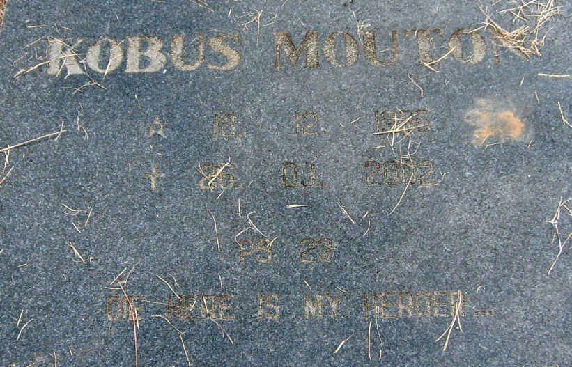 MOUTON Kobus 19?6-2002