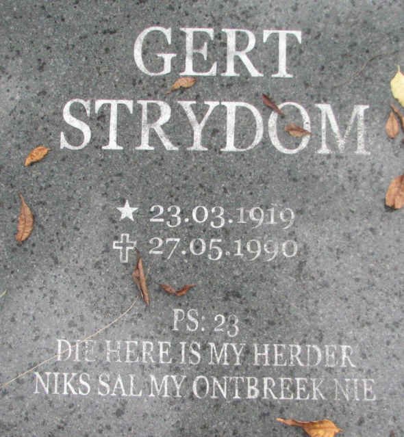 STRYDOM Gert 1919-1990