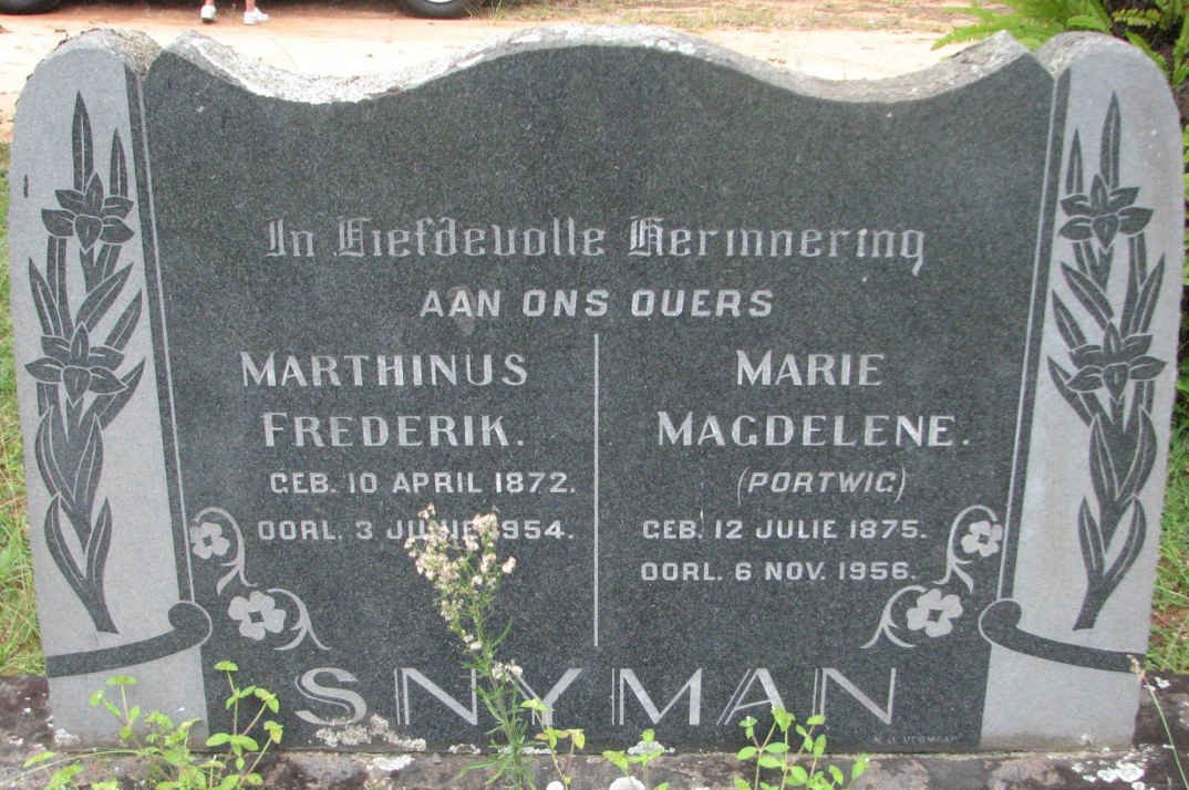SNYMAN Marthinus Frederik 1872-1954 &amp; Marie Magdelene PORTWIG 1875-1956