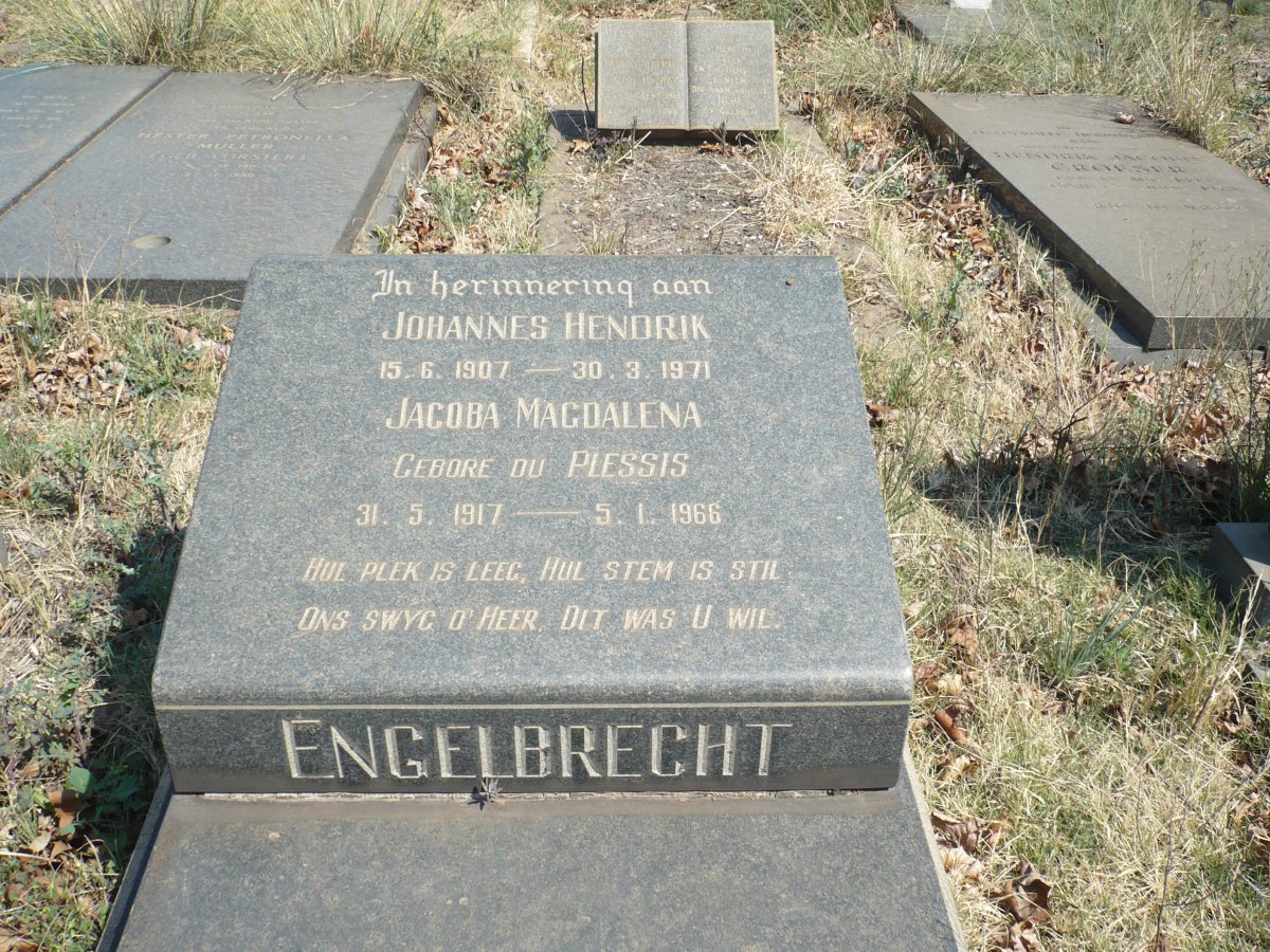 ENGELBRECHT Johannes Hendrik 1907-1971 &amp; Jacoba Magdalena DU PLESSIS 1917-1966