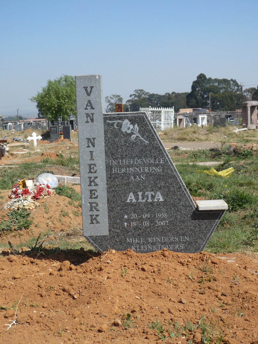 NIEKERK Alta, van 1958-2007