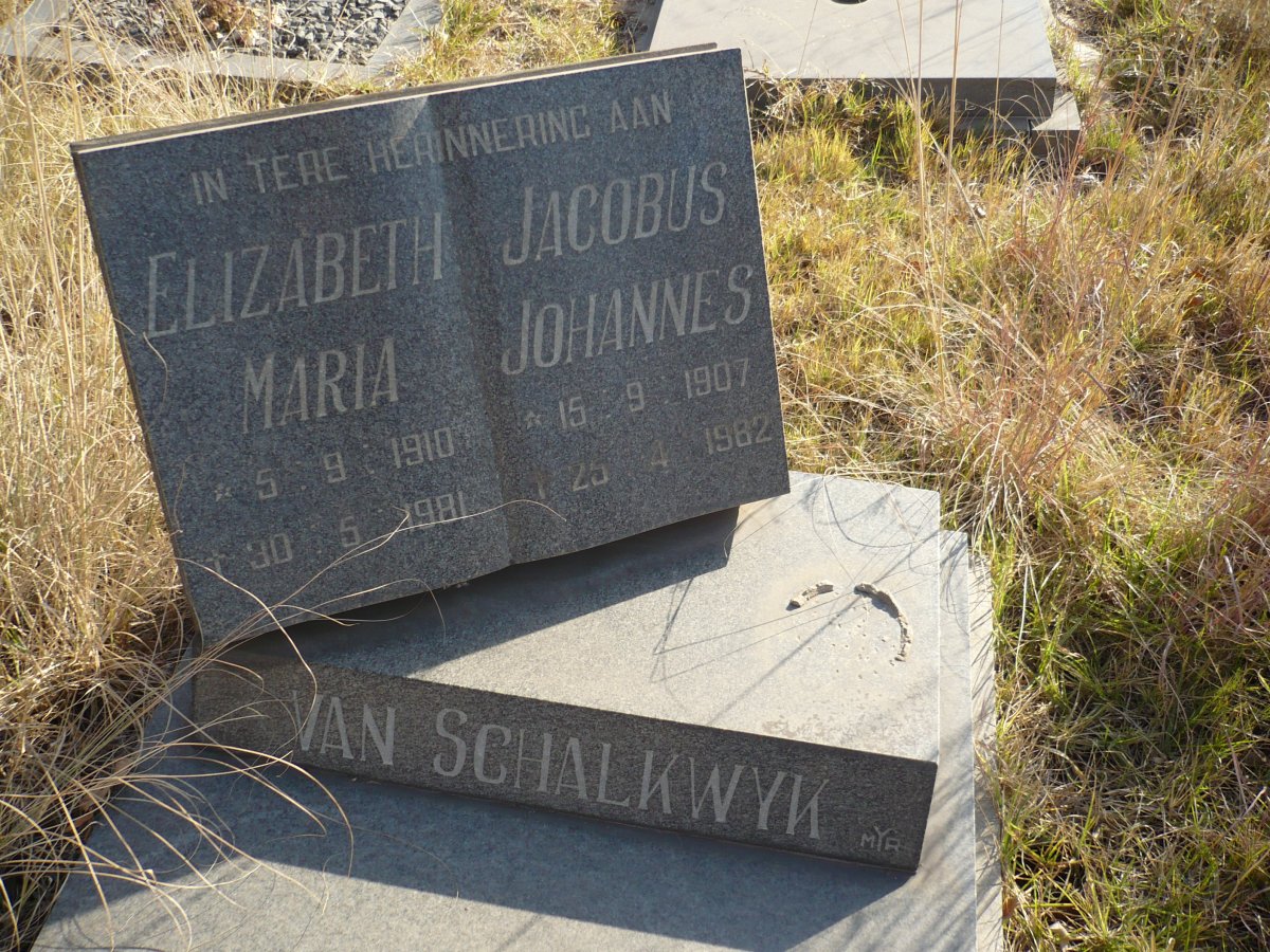 SCHALKWYK Jacobus Johannes, van 1907-1982 &amp; Elizabeth Maria 1910-1981