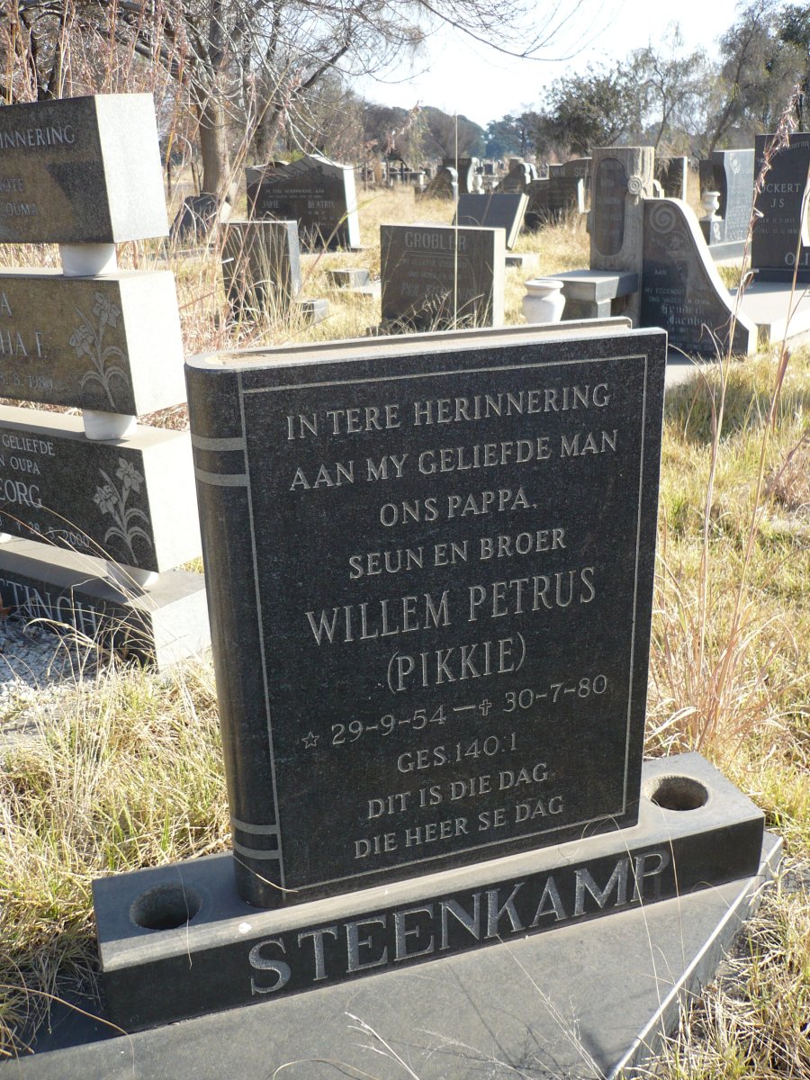 STEENKAMP Willem Petrus 1954-1980