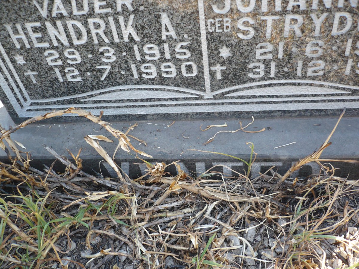 VENTER Hendrik A. 1915-1990 &amp; Johanna M. STRYDOM 1932-1998