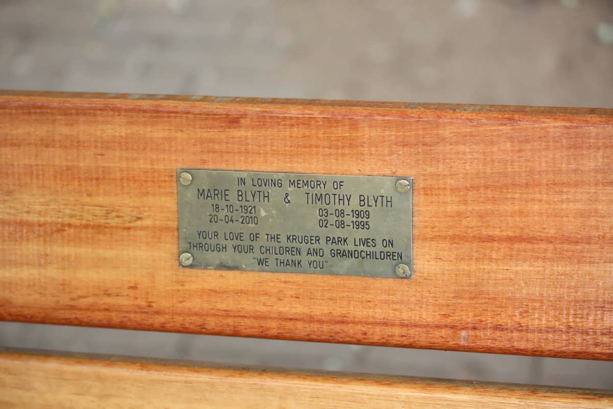 BLYTH Timothy 1909-1995 &amp; Marie 1921-2010