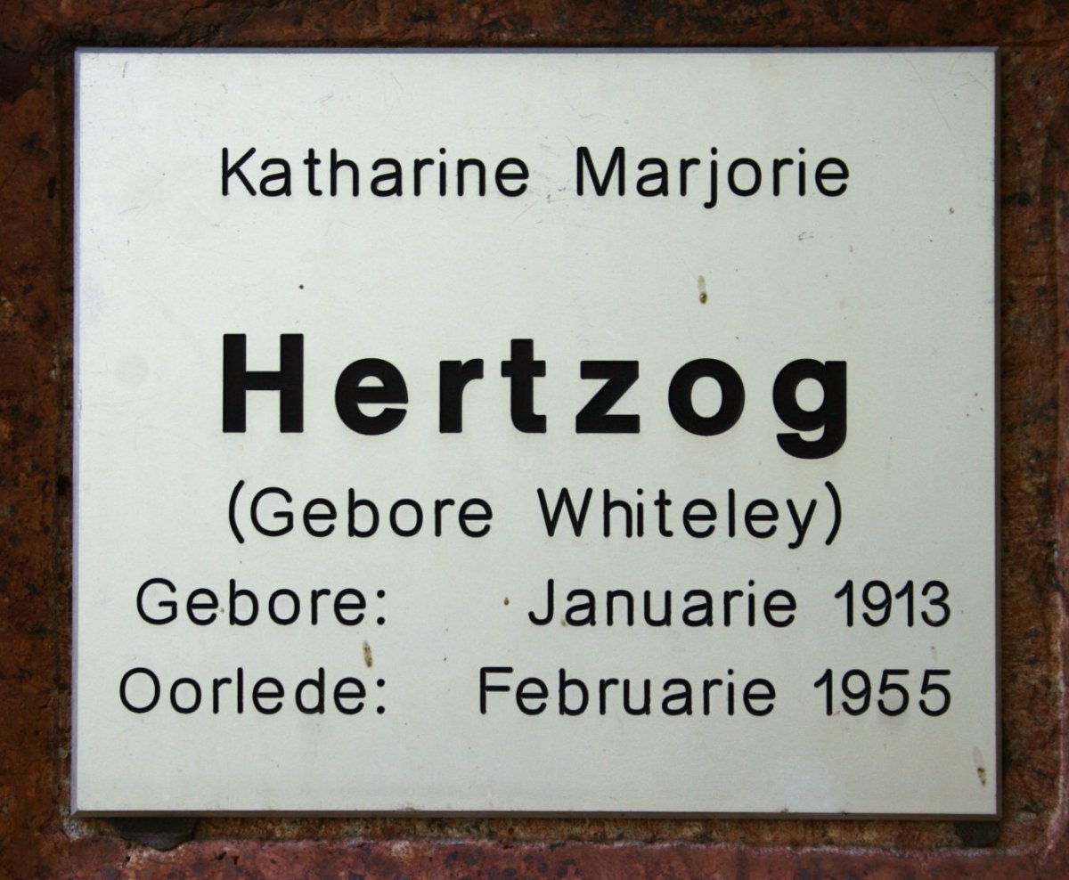 HERTZOG Katharine Marjorie nee WHITELEY 1913-1955