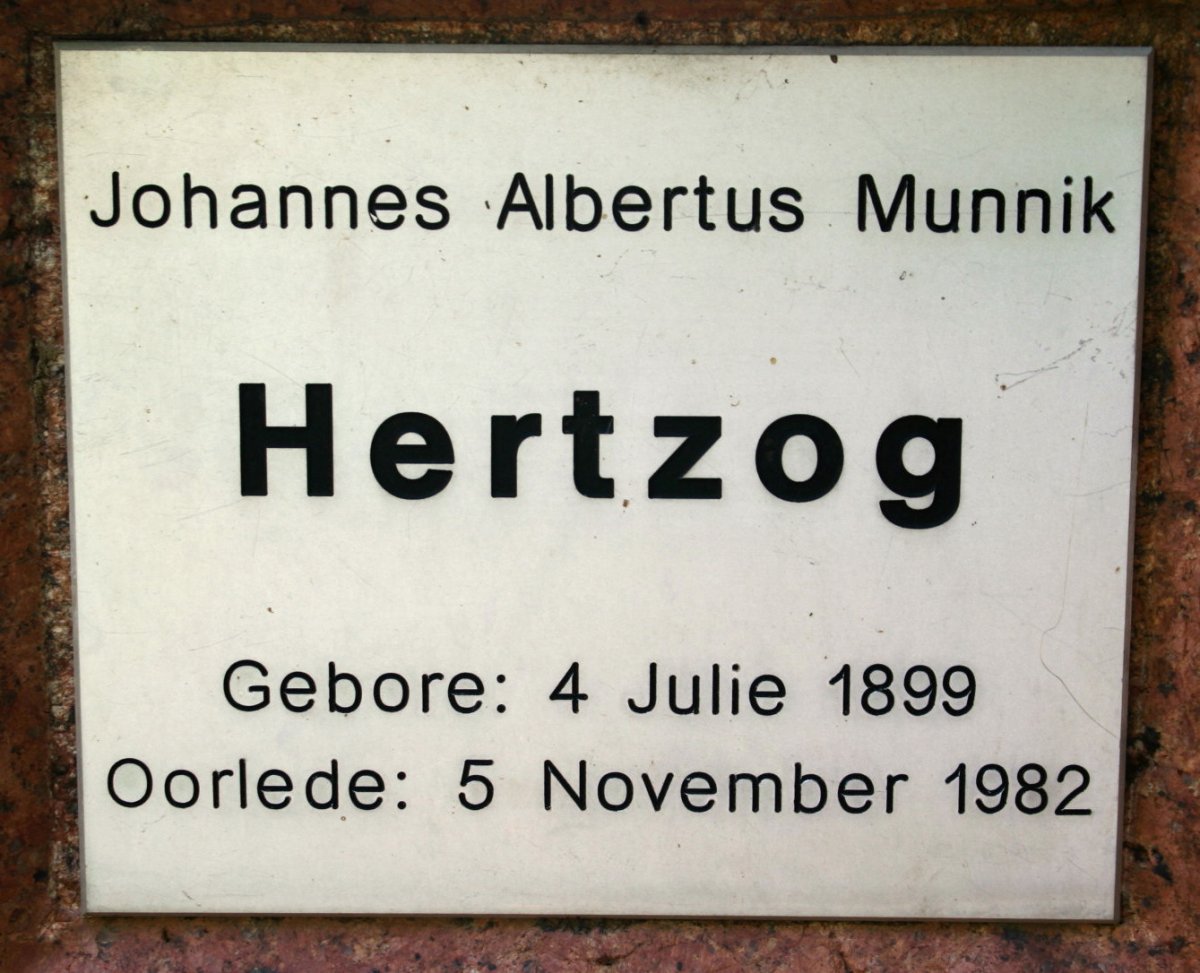 HERTZOG Johannes Albertus Munnik 1899-1982