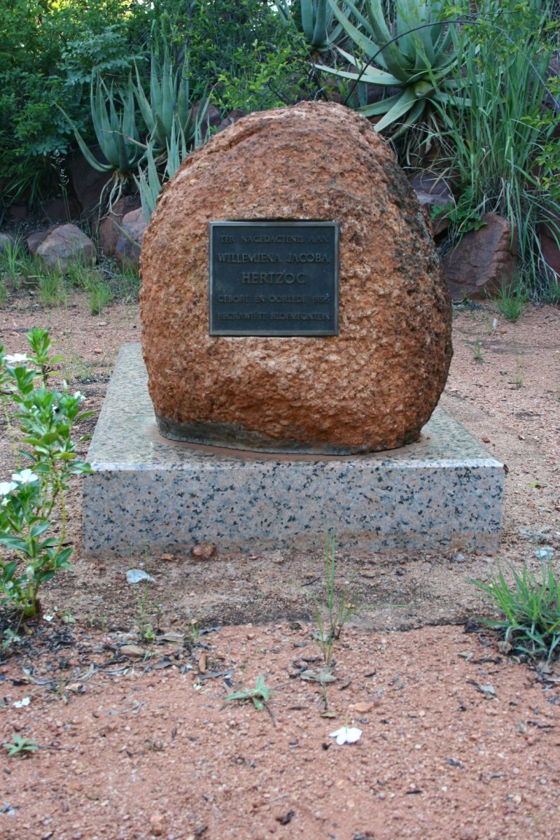 HERTZOG Willemiena Jacoba 1896-1896