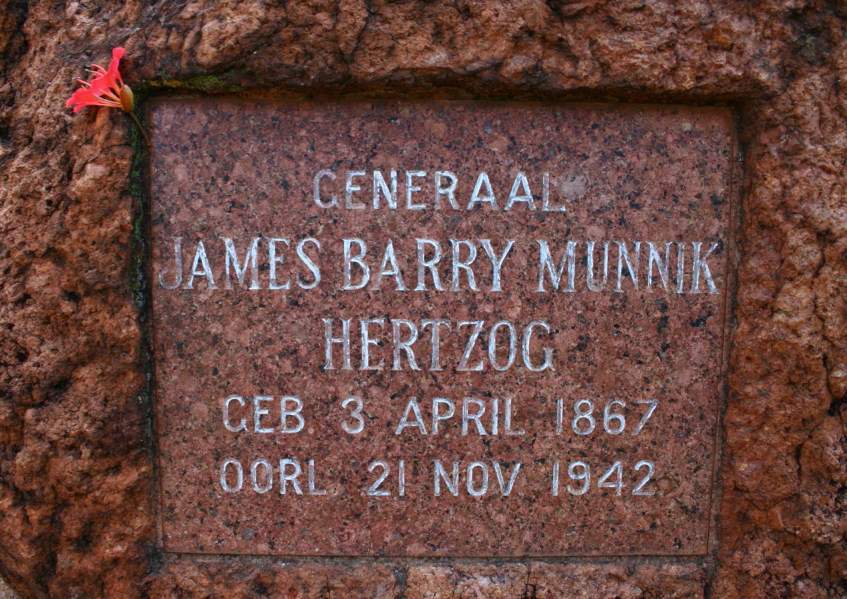 HERTZOG James Barry Munnik 1867-1942 